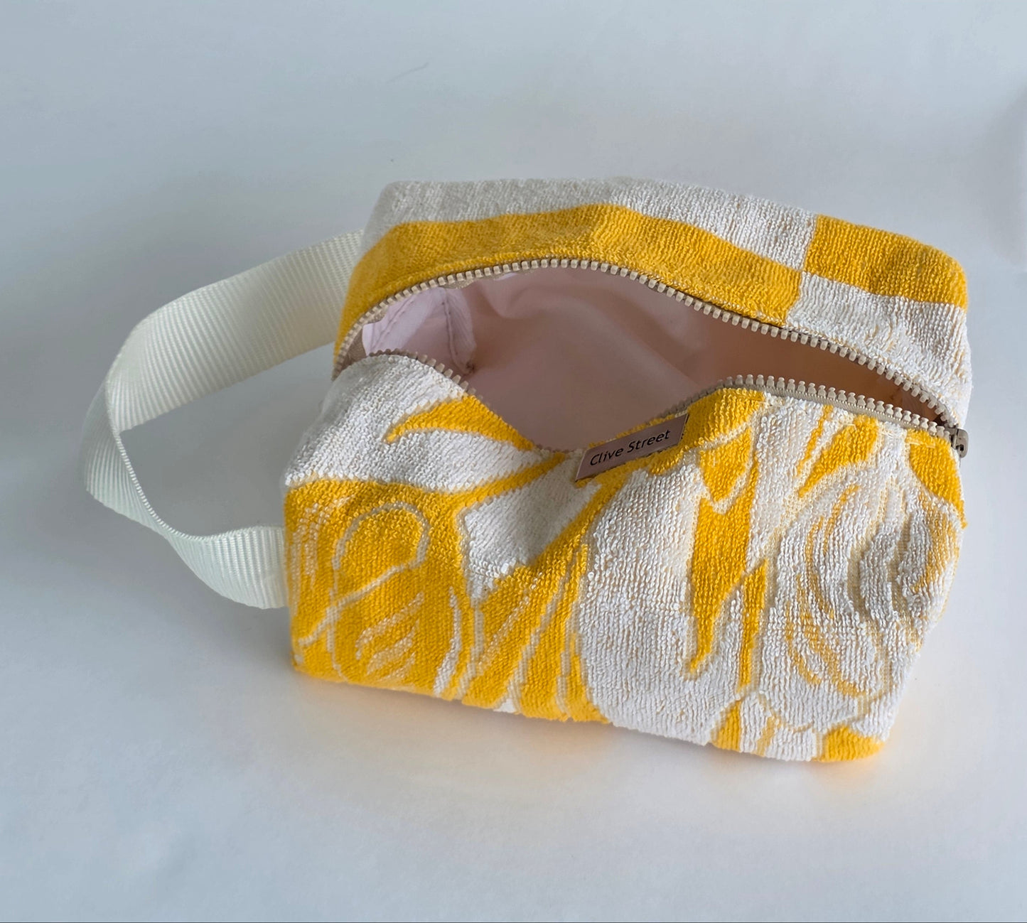 Agnes Toiletries Pouch - Towel